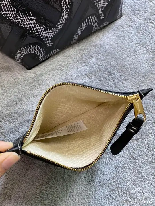 Official First Bag Ru BURBERRY TOTE 0508